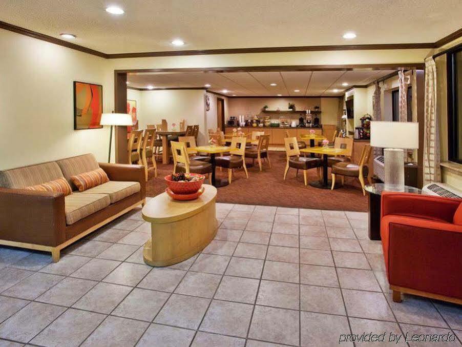 Spark By Hilton Savannah Midtown Eksteriør billede