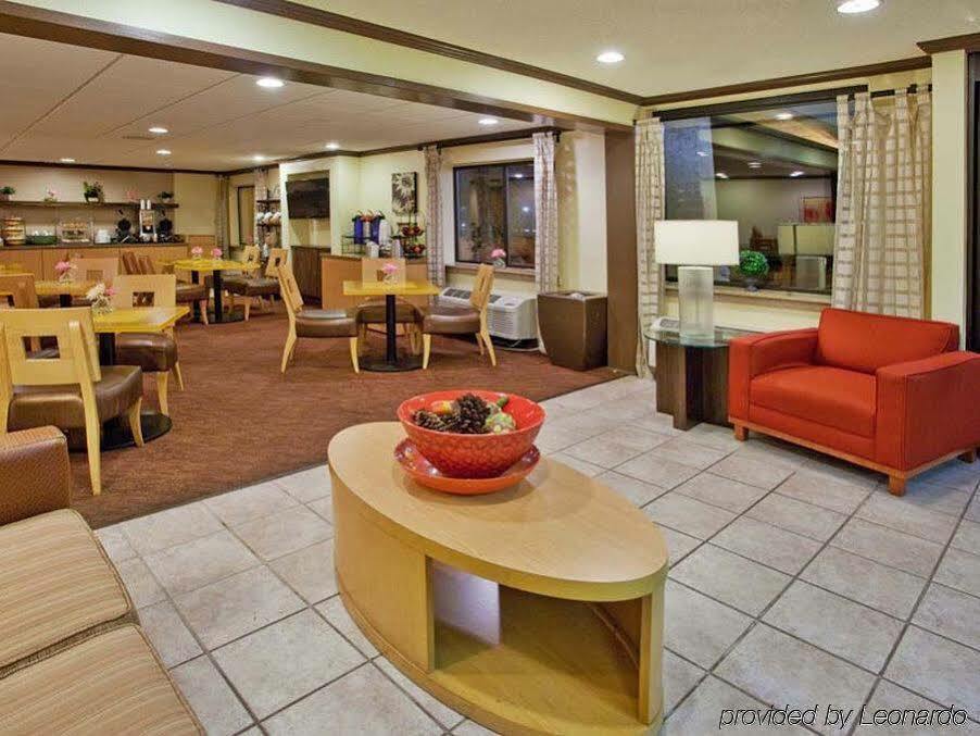 Spark By Hilton Savannah Midtown Eksteriør billede